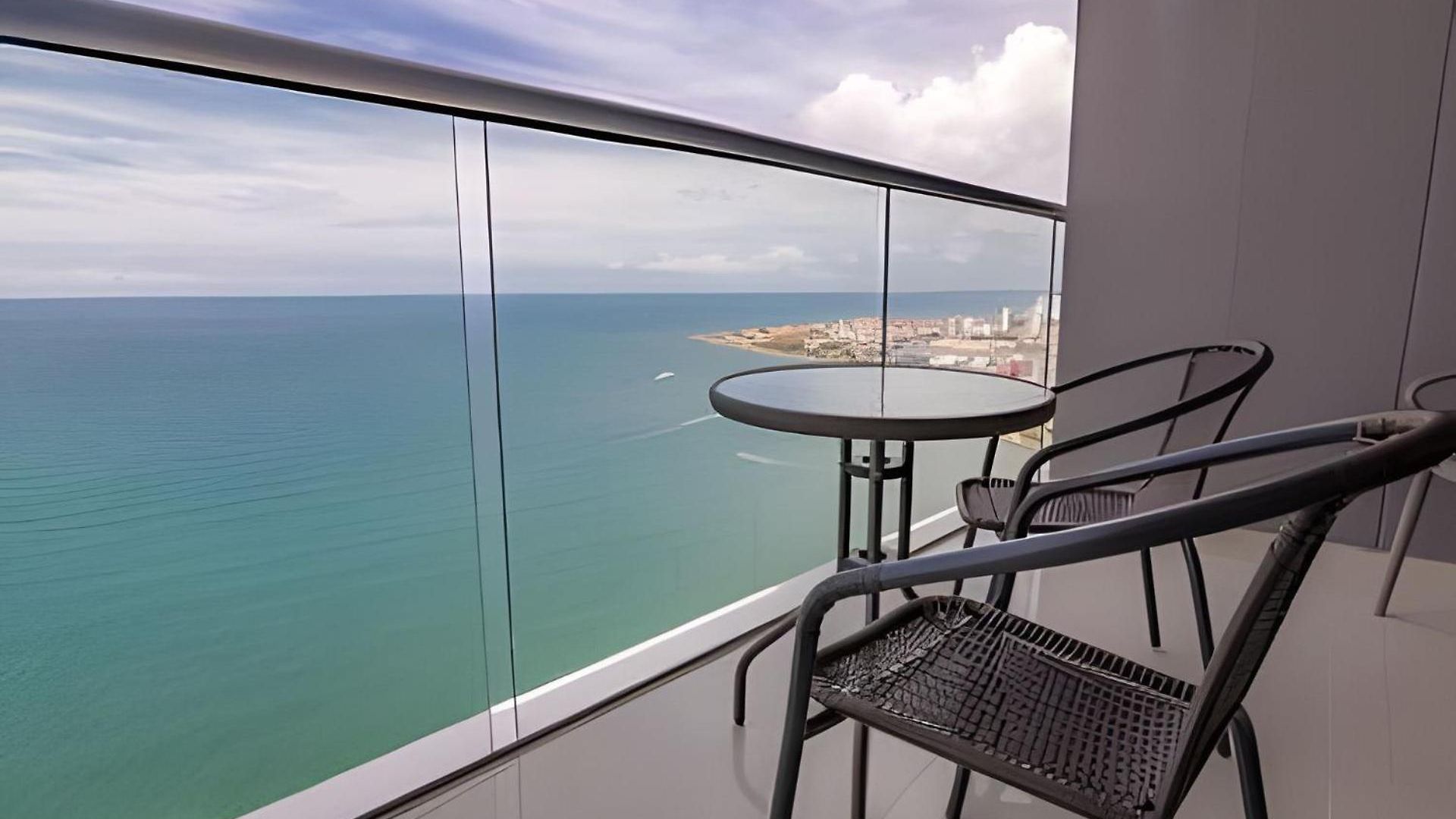Apartamento Lujoso Apto De 1 Habitación En Piso 40-morros